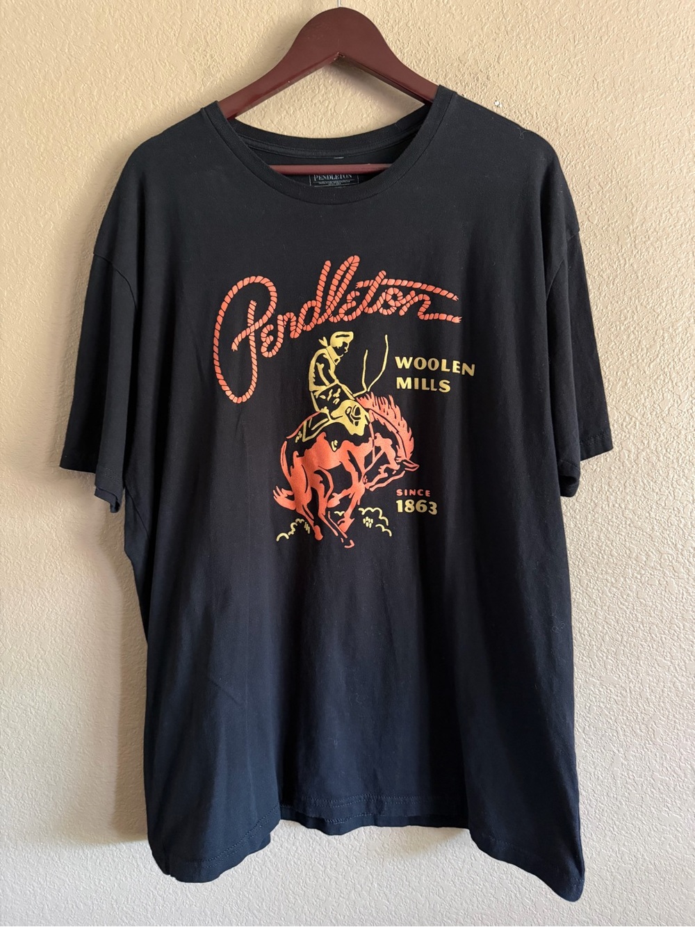 Pendleton Black Short-Sleeve Tee with Orange and Yellow Rodeo Graphic Size XXL - Picture 2 of 6